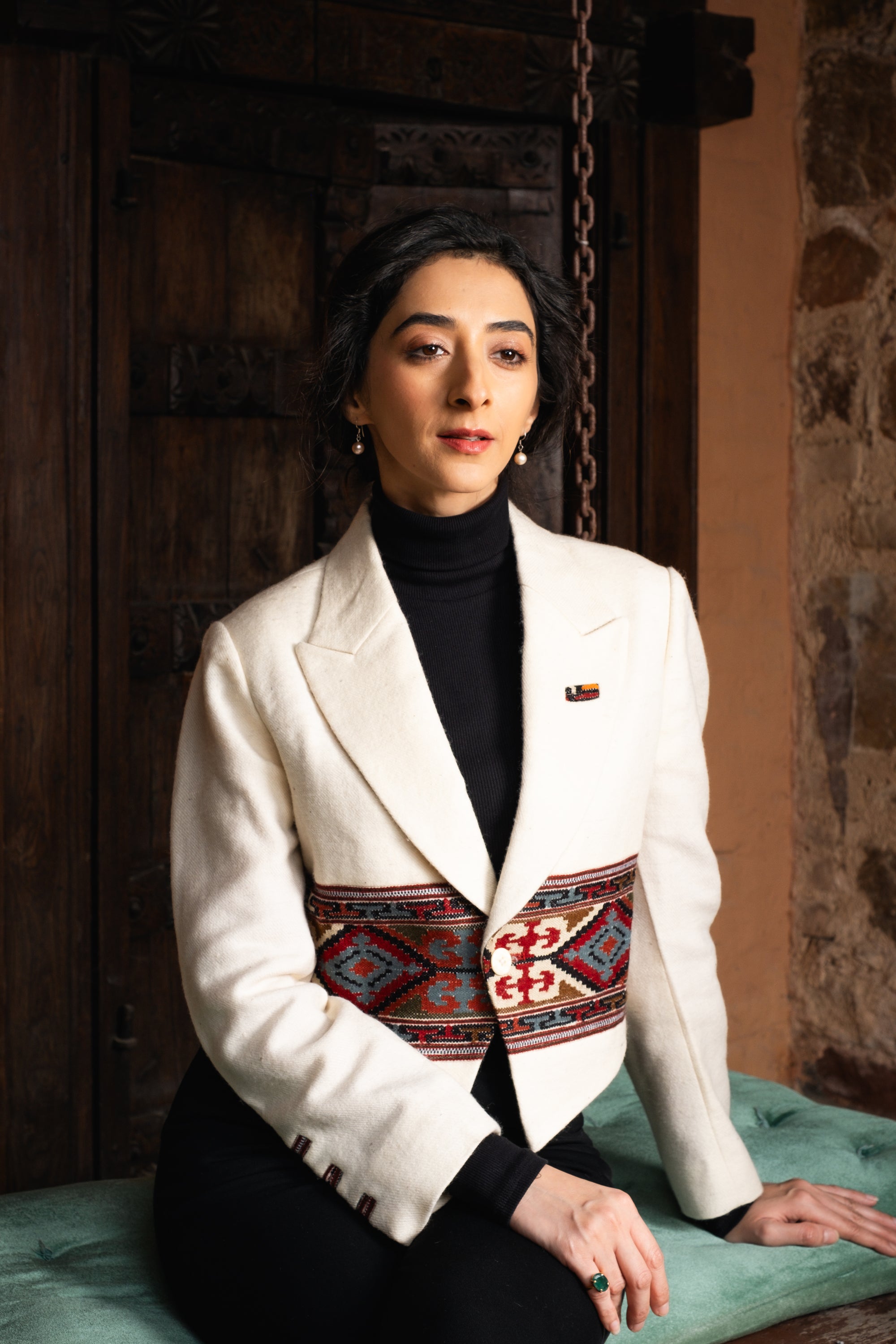 Monal Cropped Suit Wool Jacket ~ Cream