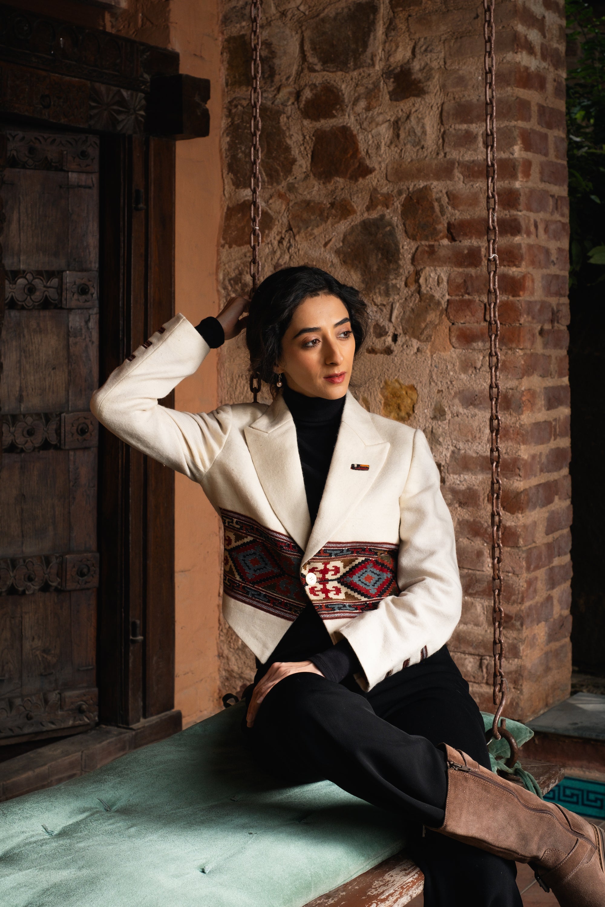 Monal Cropped Suit Wool Jacket ~ Cream