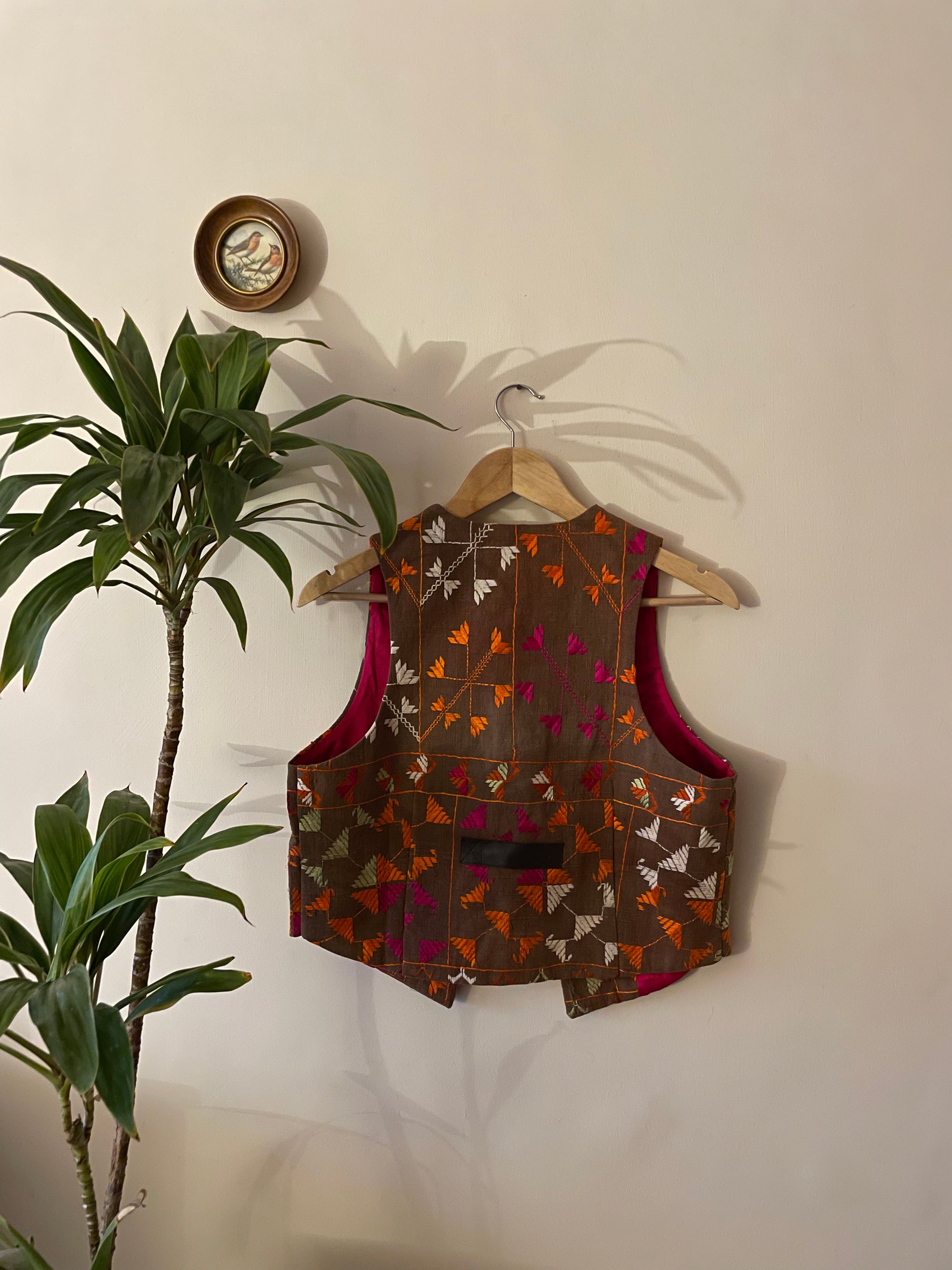 Chidiyaa Phulkari Sleeveless Jacket ~ US8