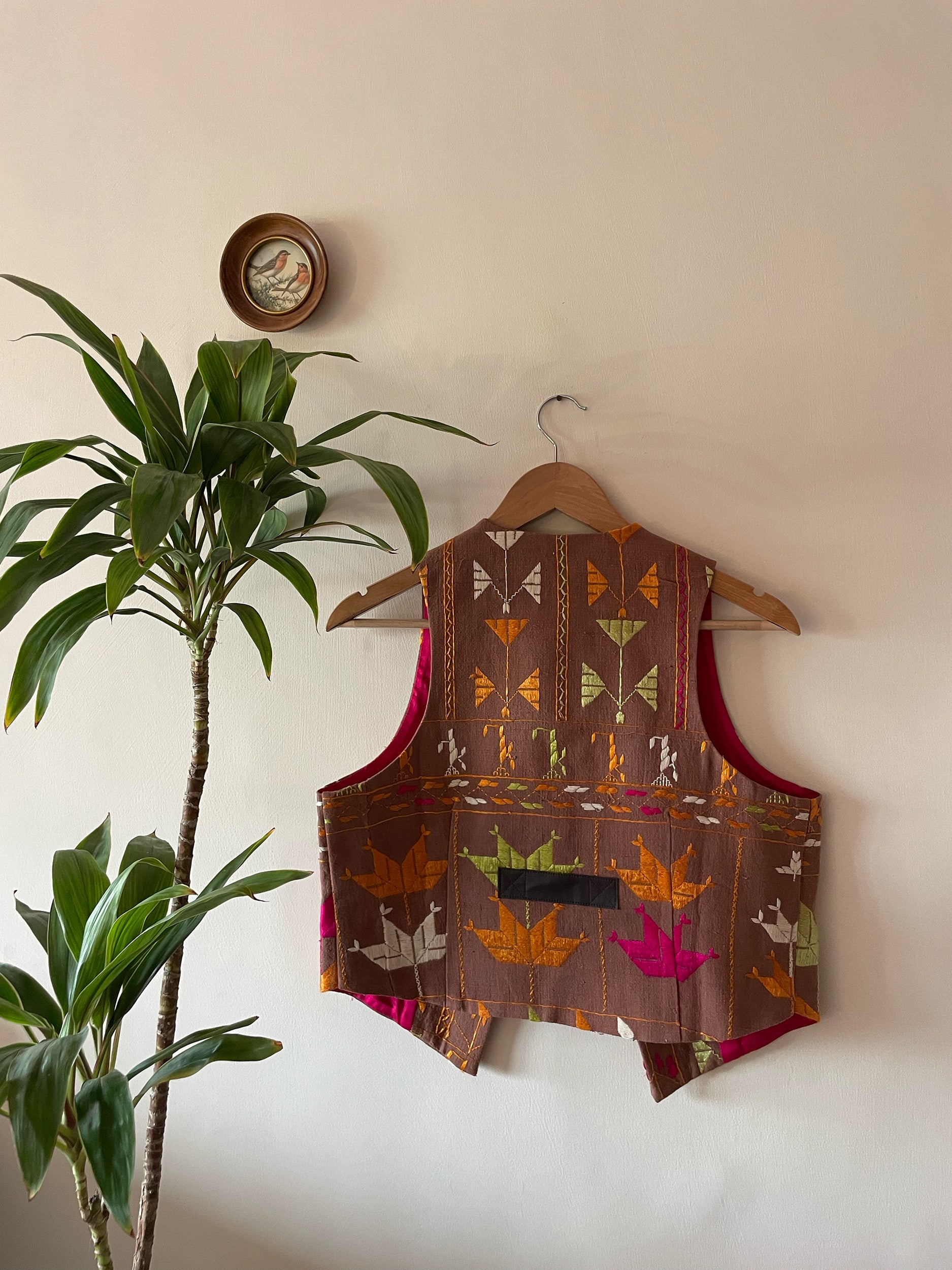 Chidiyaa Phulkari Sleeveless Jacket ~ US8