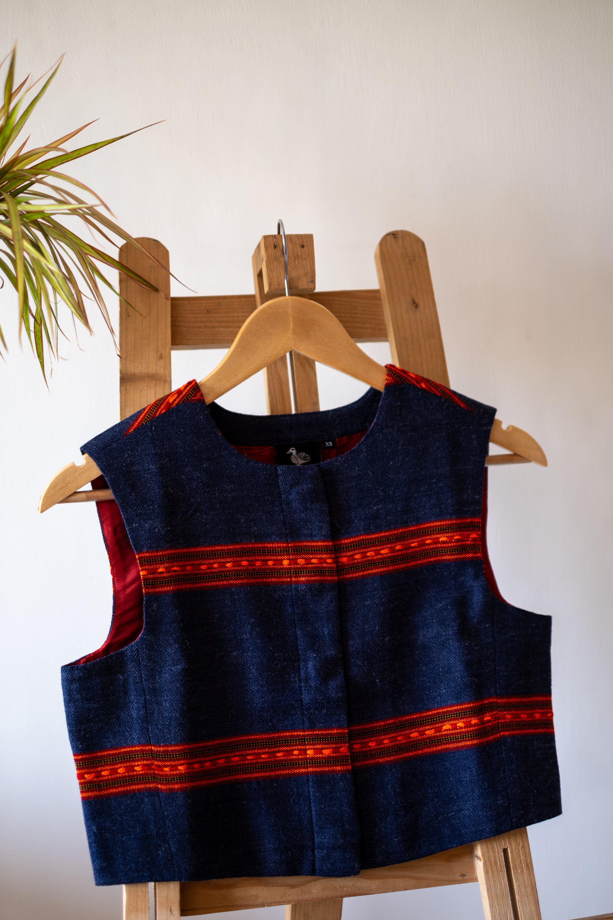 Monal Sleeveless Jacket~ Navy Blue ~ US2