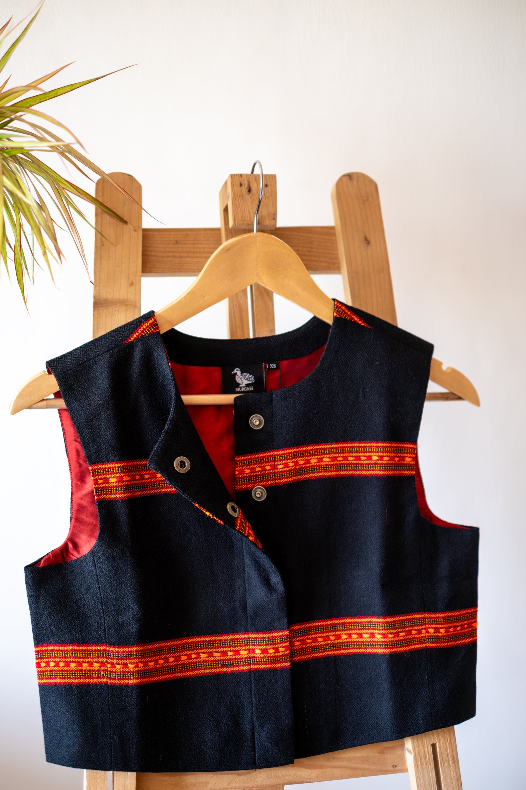 Monal Sleeveless Jacket ~ Black