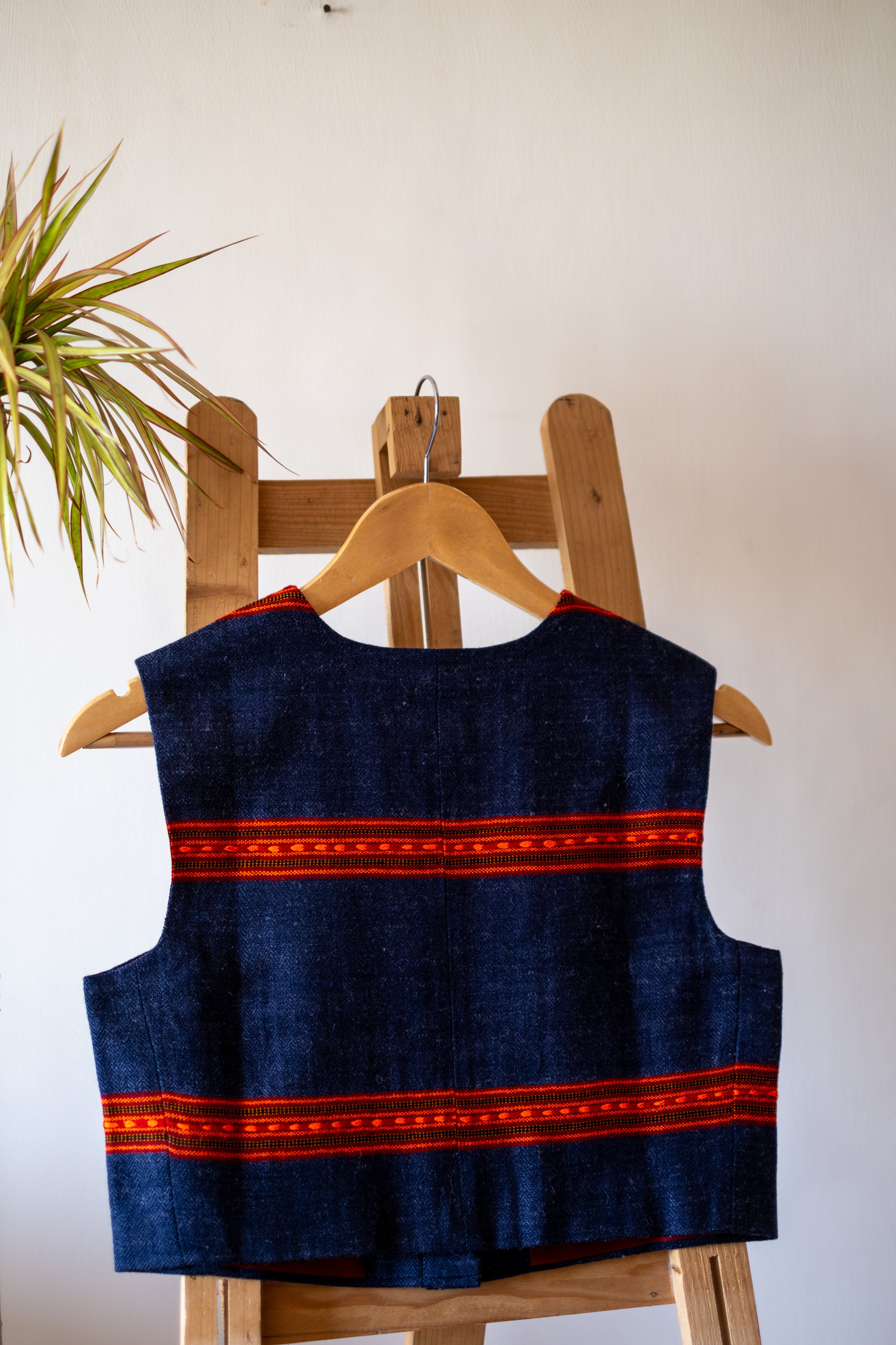 Monal Sleeveless Jacket~ Navy Blue ~ US2