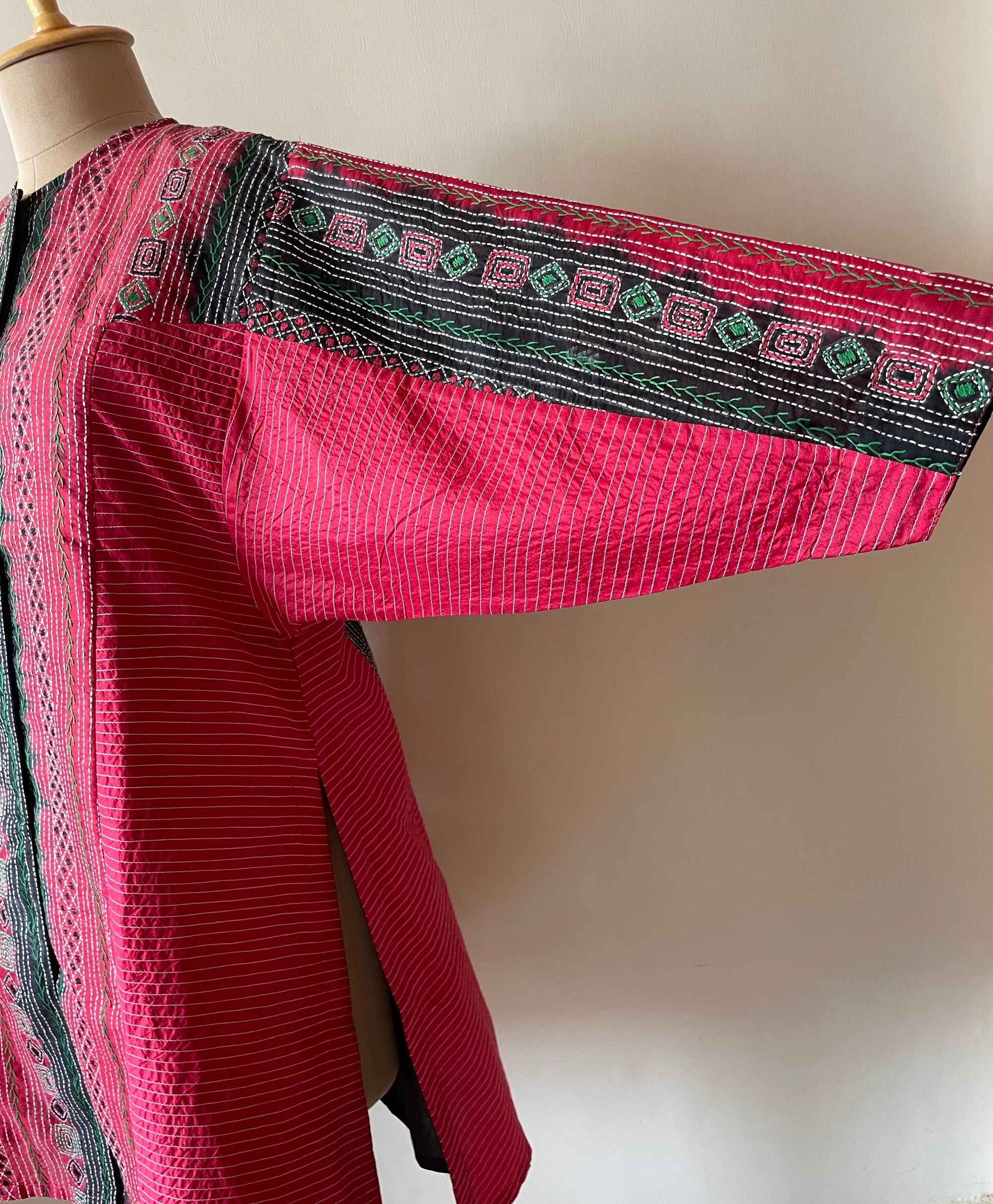 Saaras Silk Kantha Kimono Tunic ~MUKTKM04(M)