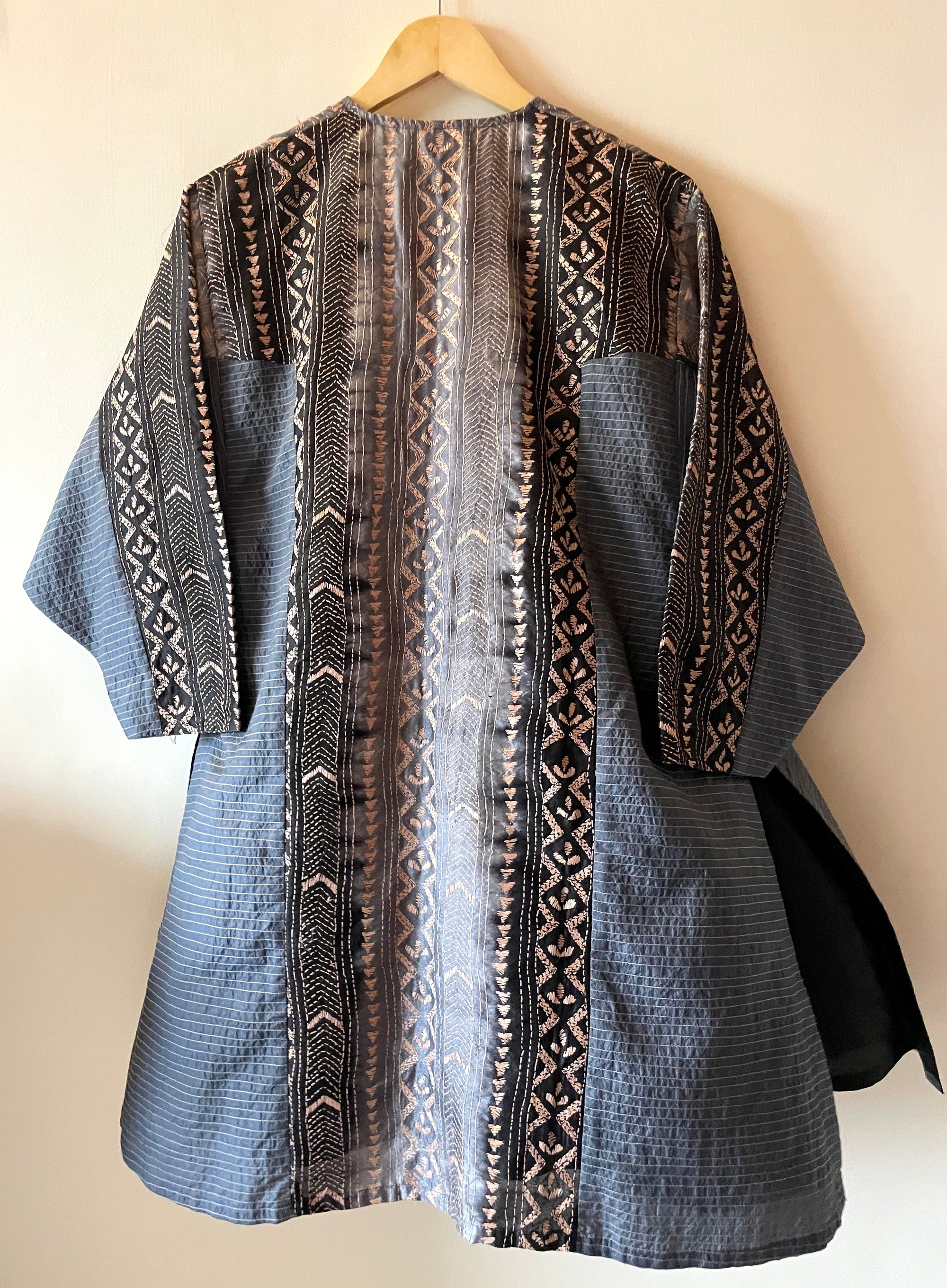 Saaras Silk Kantha Kimono Tunic ~MUKTKM01(L)