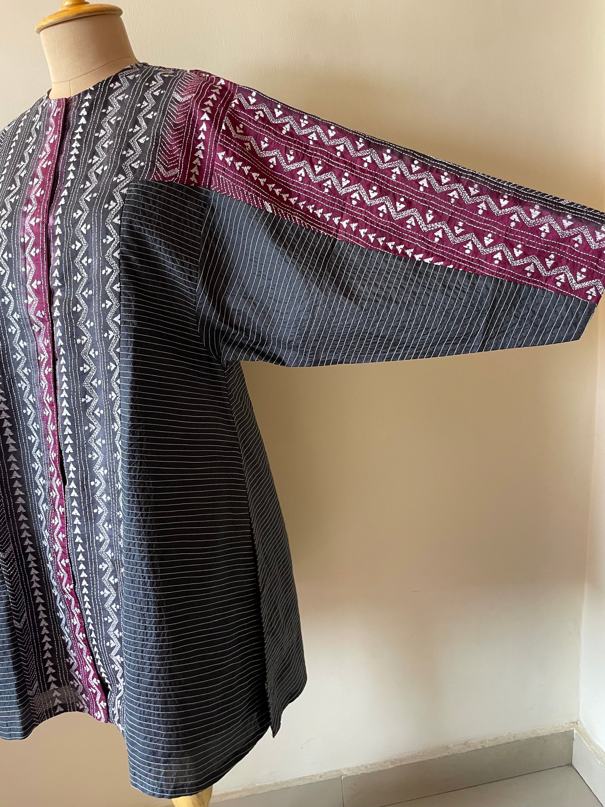 Saaras Silk Kantha Kimono Tunic ~MUKTKM03(M)