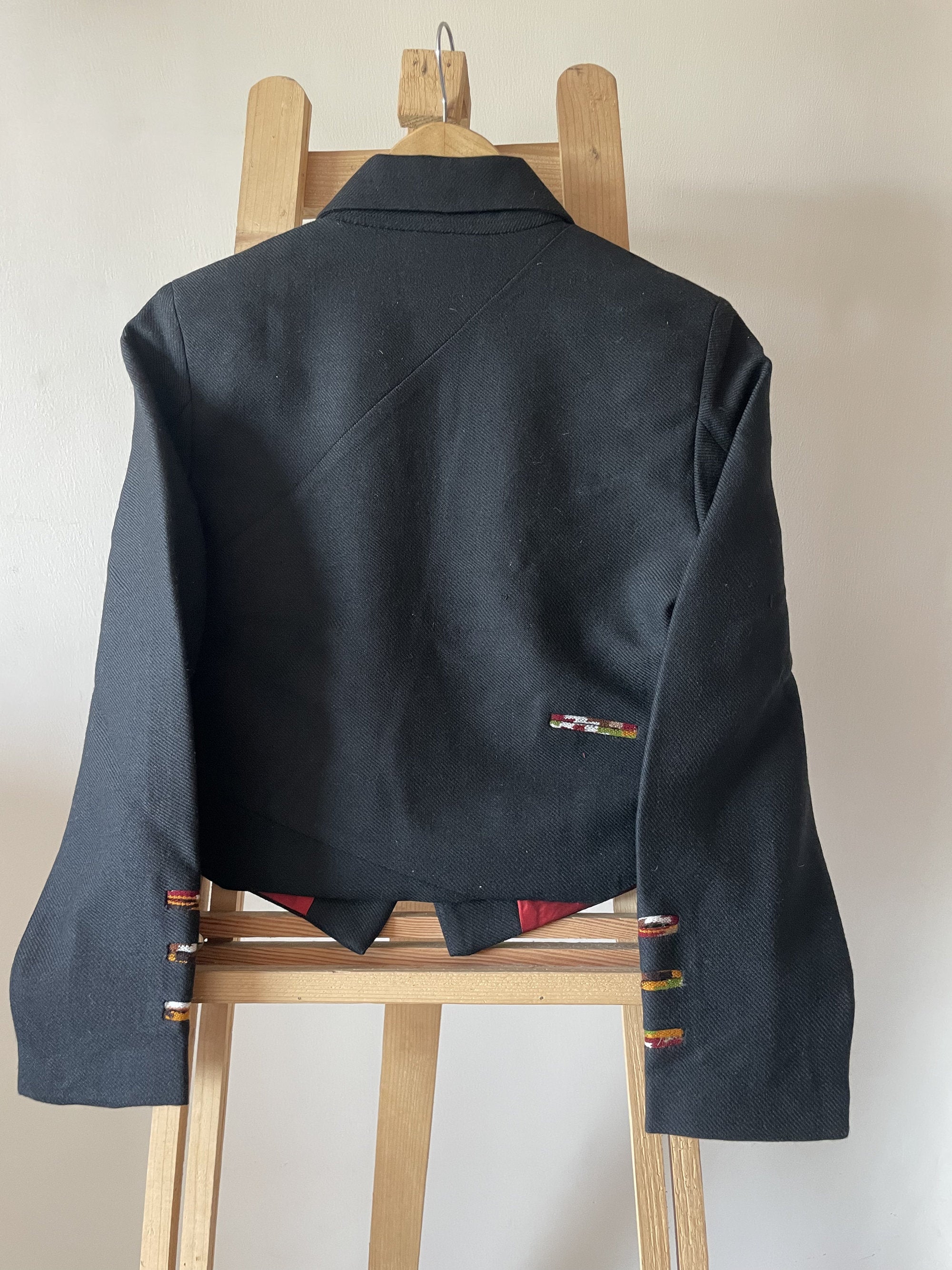 Monal Cropped Suit Jacket ~ Black with Brown Border