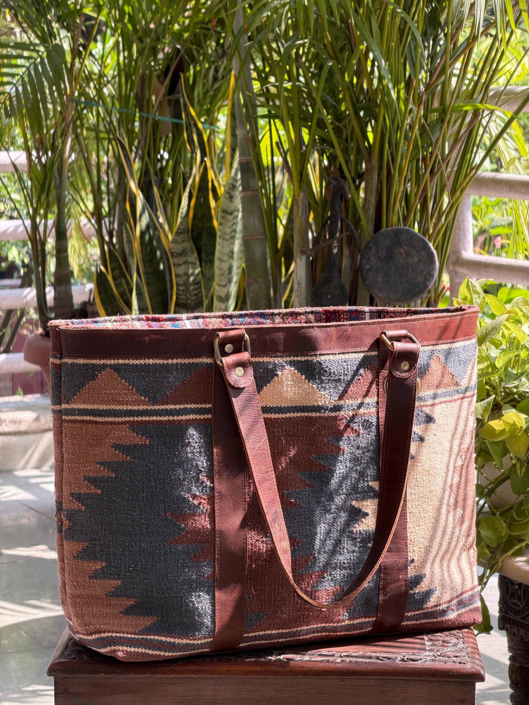 Patola Durrie Tote - Dusty Brown