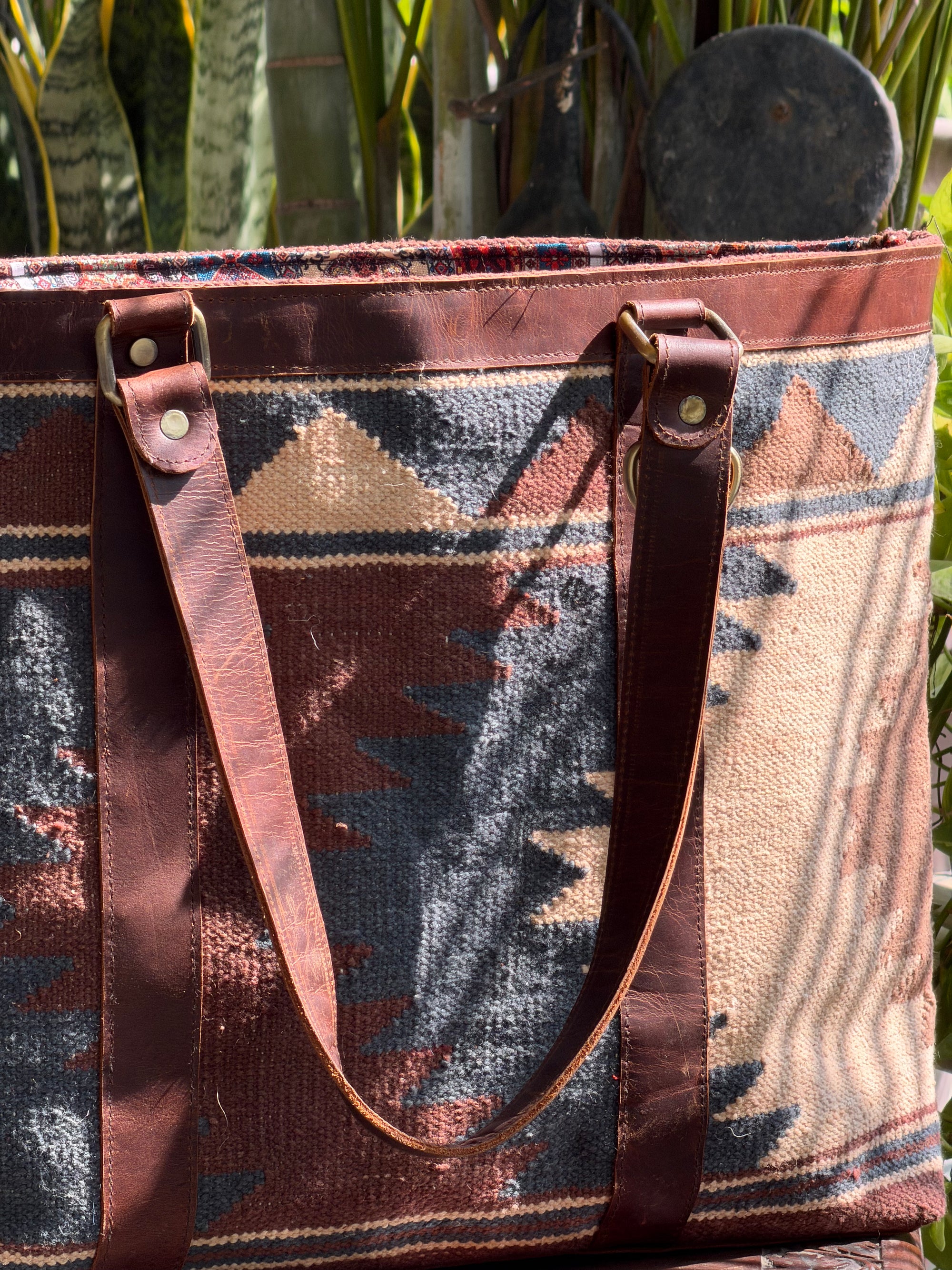 Patola Durrie Tote - Dusty Brown